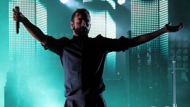 Marco Mengoni conquista l’Ariston con Due vite!