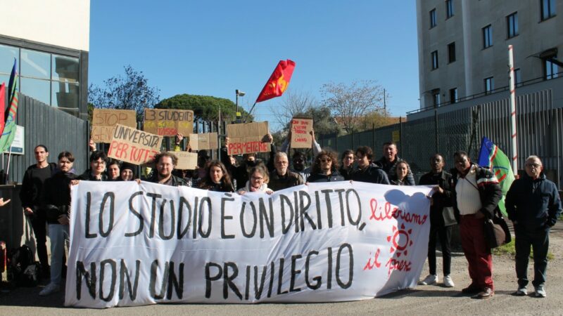 Studenti e lavoratori protestano a viterbo