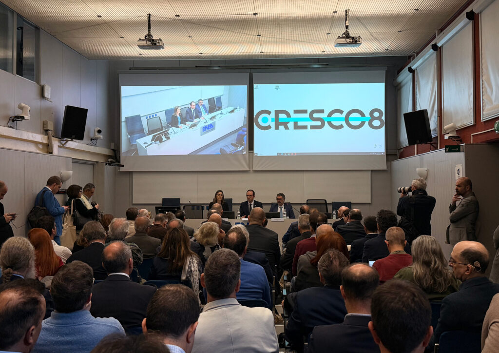 cresco8