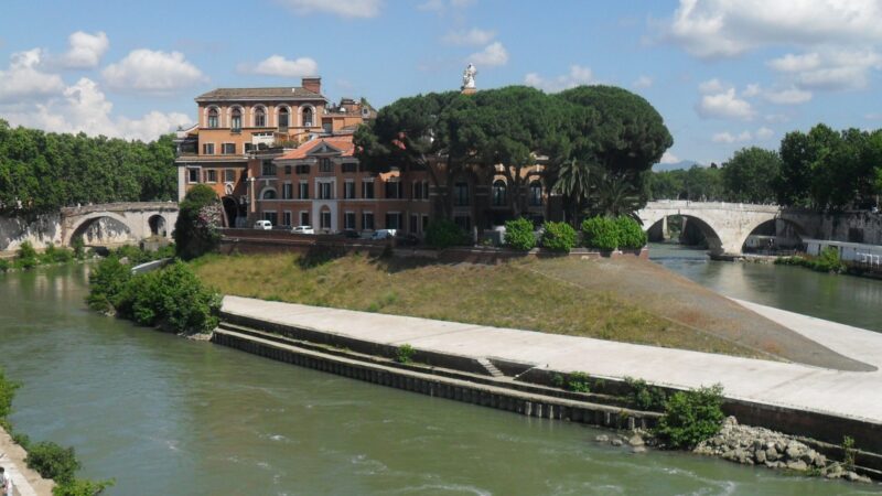 isola tiberina roma